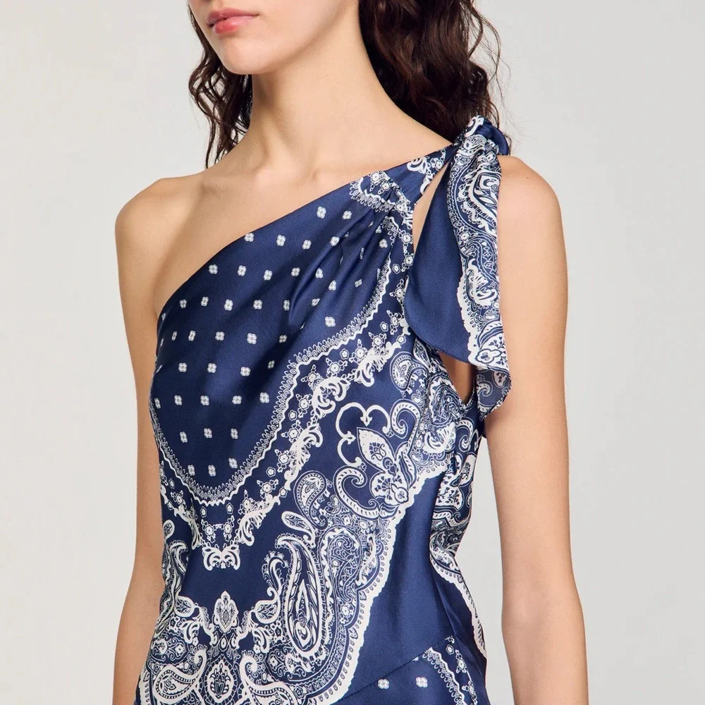 Orlana BANDANA-PRINT MAXI DRESS - Picture 3 of 7